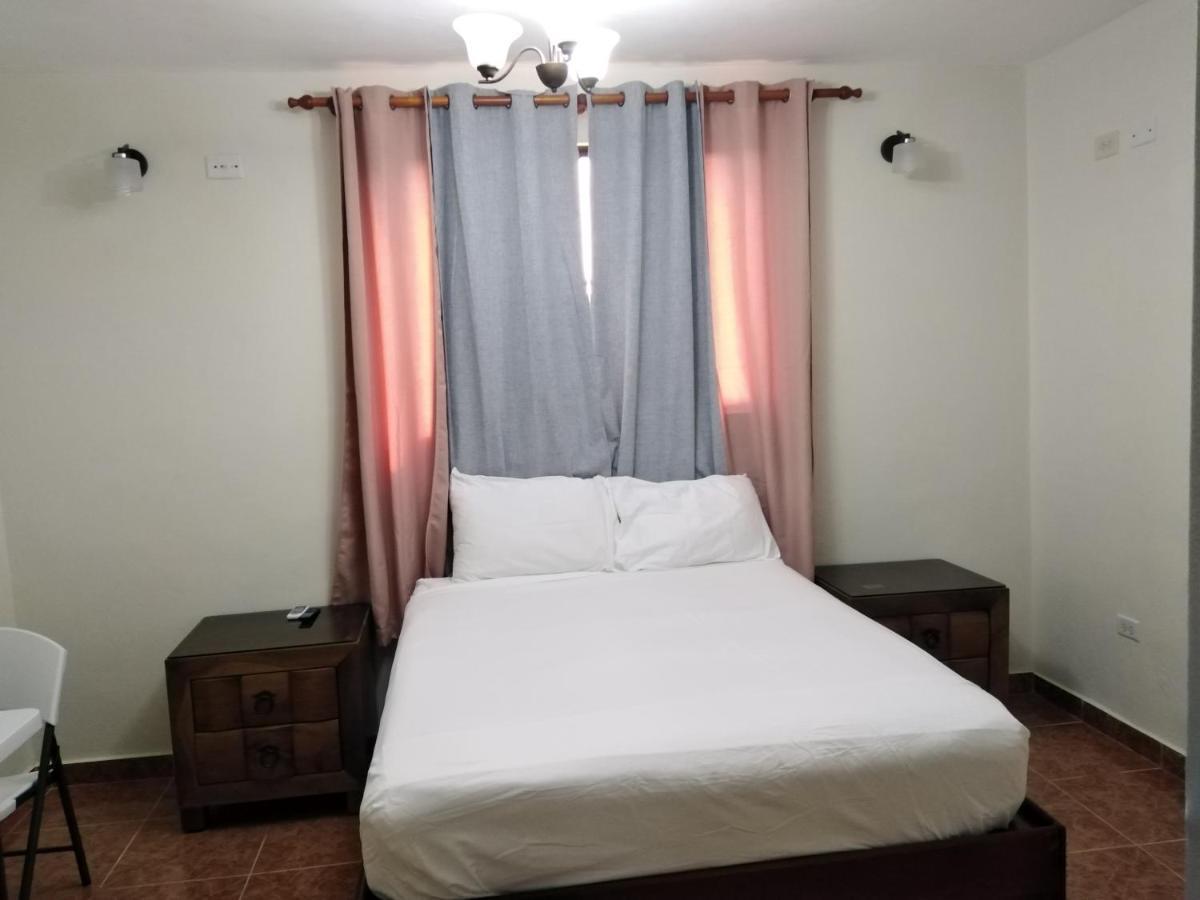 Hotel Samana Spring Ngoại thất bức ảnh